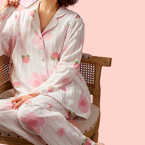 Classic Furekishi Pyjamas - www.thelineahome.nl - Summer Strawberries