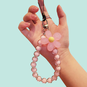 Daisy Chain Phone Lanyard - www.thelineahome.nl - Kawaii accessories