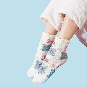 Fluffy Bear Fleecy Socks - www.thelineahome.nl - Cotton White