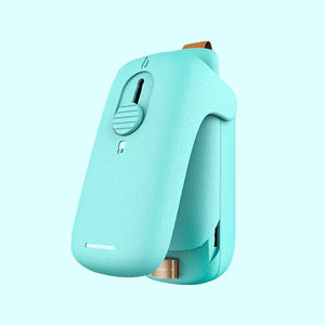 Block Colour Food Bag Sealer - The Linea Home - Kawaii Homeware - Handy Kitchen Gadget - Mint Green