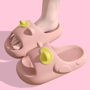 Kitty Ears Marshmallow Slippers - www.thelineahome.nl - Kawaii Homeware - Sakura Pink